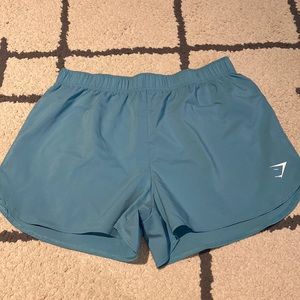 GYMSHARK FLOWY SHORTS SIZE L BLUE